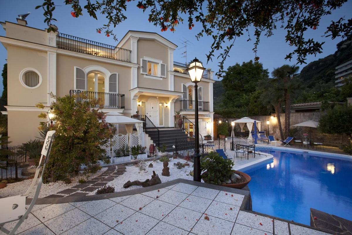 Couette-café Villa Adriana Guesthouse Sorrento *